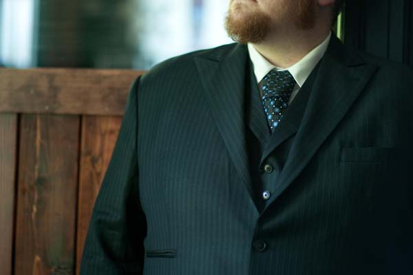 A closer look at the details of an Indochino suit